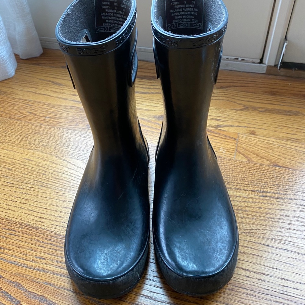 Kids Bogs rain boots size 3